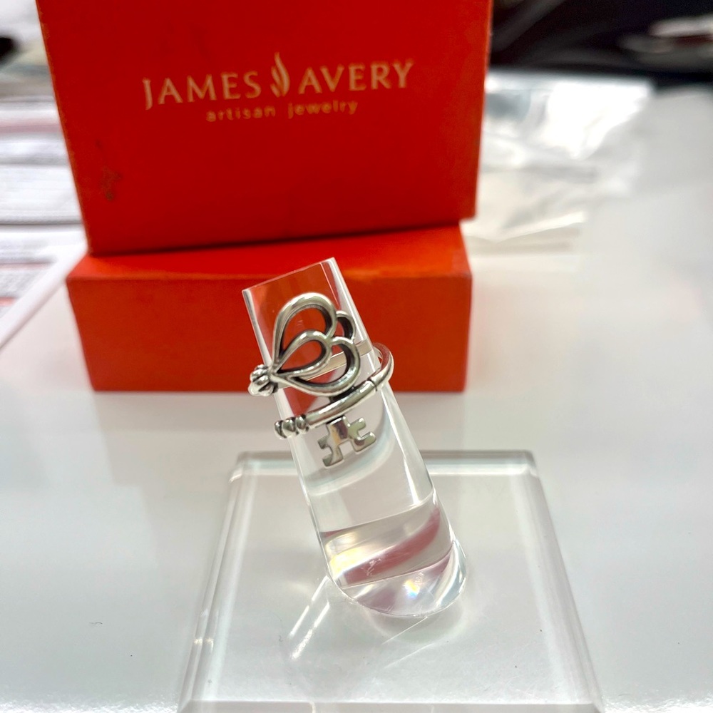 James Avery antique key ring, retired design! Like new